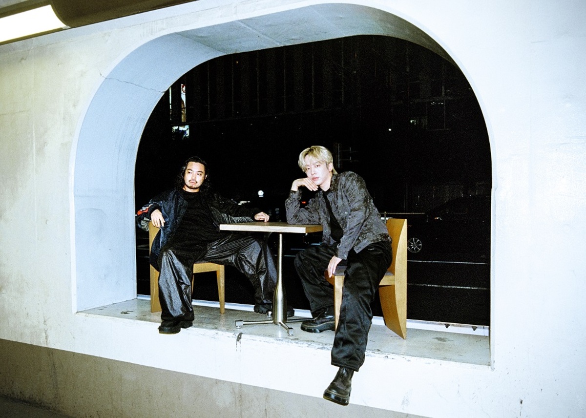 ArtistPhoto (1)-thumb-